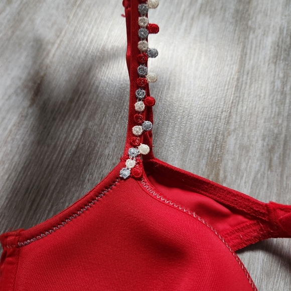 Intense By Marie Jo Red T Shirt Bra Underwire Colorful Detail Size 34B - Picture 3 of 10